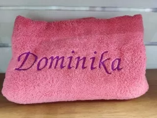 Osuška s menom DOMINIKA