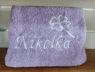 Osuška s menom NIKOLKA