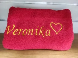 Osuška s menom VERONIKA