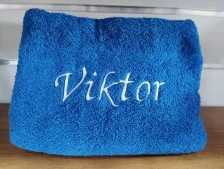 Osuška s menom VIKTOR