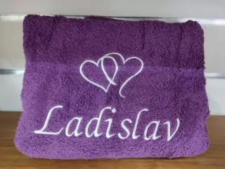 Osuška s menom Ladislav
