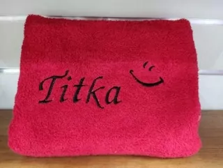 Osuška s menom Titka