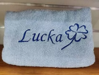 Osuška s menom Lucka