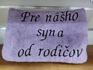 Osuška s nápisom Pre nášho syna od rodičov