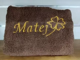 Osuška s menom Matej