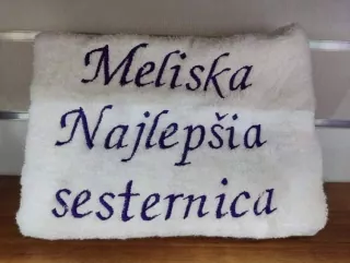 Osuška s nápisom Meliska Najlepšia sesternica