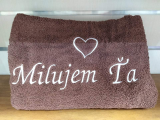 Osuška s nápisom Milujem Ťa