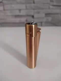 Kovový zapaľovač CLIPPER zlatý