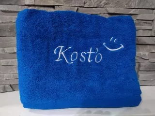 Osuška s menom Kosťo