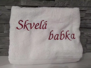 Osuška s nápisom Skvelá babka