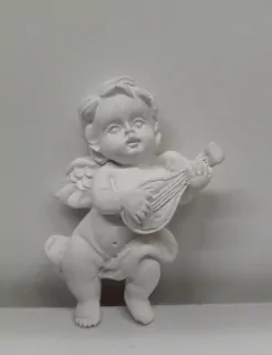 Anjelik držiaci mandolínu mini