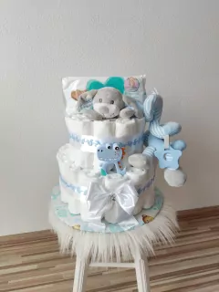 Dvojposchodová torta pre chlapčeka