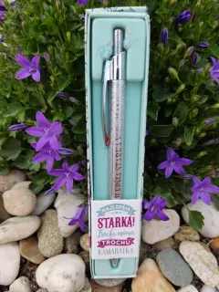 Pero s nápisom: Najlepšia starká