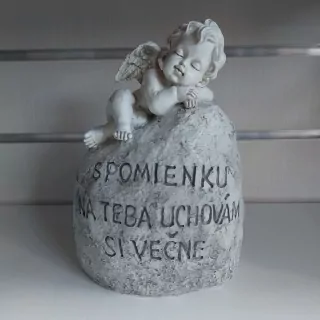Anjel na skale: SPOMIENKU NA TEBA UCHOVÁM SI VEČNE