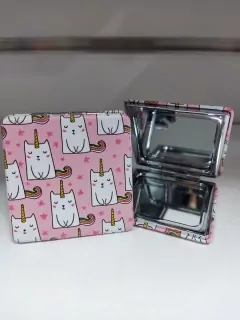 Zrkadielko do kabelky mačka