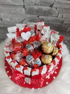 Torta exclusive: Kinder, Ferrero, Lindor, Rafaelo, Bons, Bueno