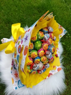 Sladká kytička - lízanky, choco bons + merci