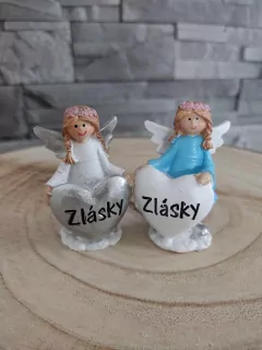 Anjel z lásky so srdiečkom