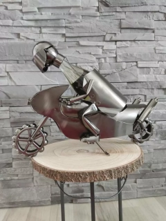 Dekorácia - stojan na flašu - motorkár