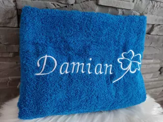 Osuška s menom Damian