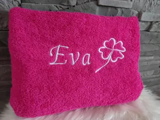 Osuška s menom Eva
