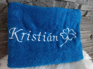Osuška s menom Kristián