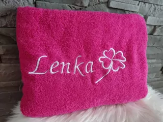 Osuška s menom Lenka