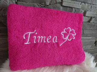 Osuška s menom Timea