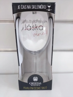 Pohár na víno Potrebujem víno