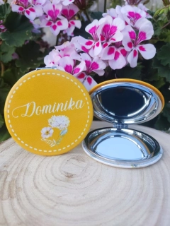 Zrkadielko Dominika