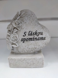 Srdce S láskou spomíname na podstavci