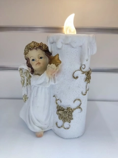 Anjel so sviečkou LED