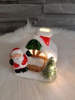 LED domček s Mikulášom