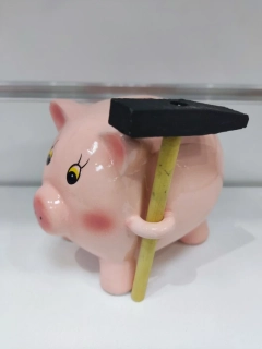 Pokladnička prasiatko s kladivkom