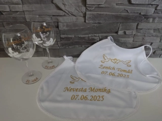  Maľované poháre + saténové podbradníky pre novomanželov