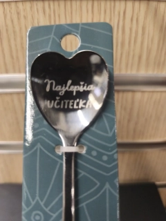 *Srdiečková lyžička NAJLEPŠIA UČITEĽKA