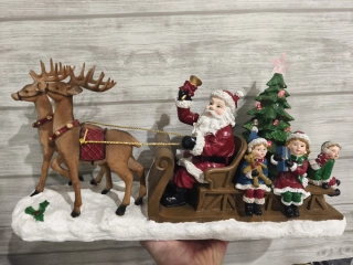 Luxusná svietiaca vianočná dekorácia – Santa Claus so sobmi