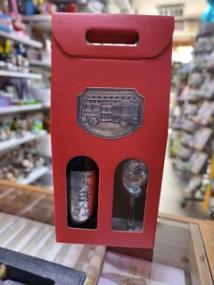 Darčekové balenie pre hasiča - víno + pohár