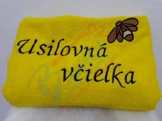 Osuška s nápisom Usilovná včielka