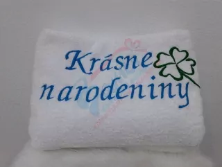 Osuška s nápisom Krásne narodeniny
