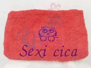 Osuška s nápisom Sexi cica