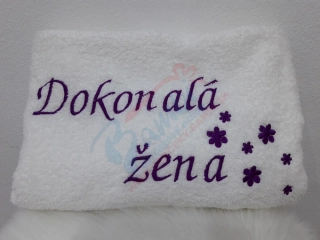 Osuška s nápisom Dokonalá žena