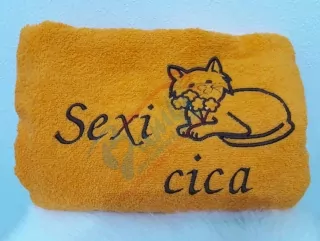 Osuška s nápisom Sexi cica