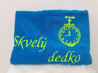 Osuška s nápisom Skvelý dedko