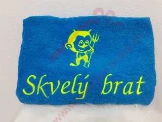 Osuška s nápisom Skvelý brat