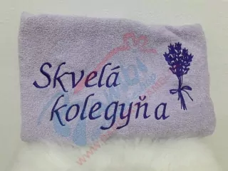 Osuška s nápisom Skvelá kolegyňa