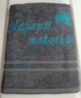 Osuška s nápisom Najlepší motorkár