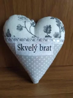 Handmade šedé srdiečko Skvelý brat