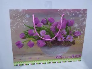 Darčeková taška s kvetinami 