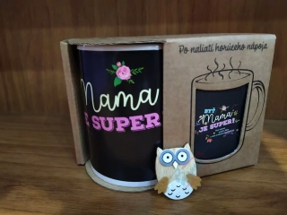 Meniaci sa hrnček: Mama je super